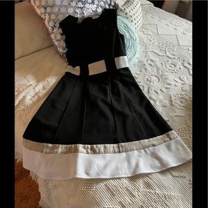 Designer Calvin Klein Color Block A-Line Midi Dress